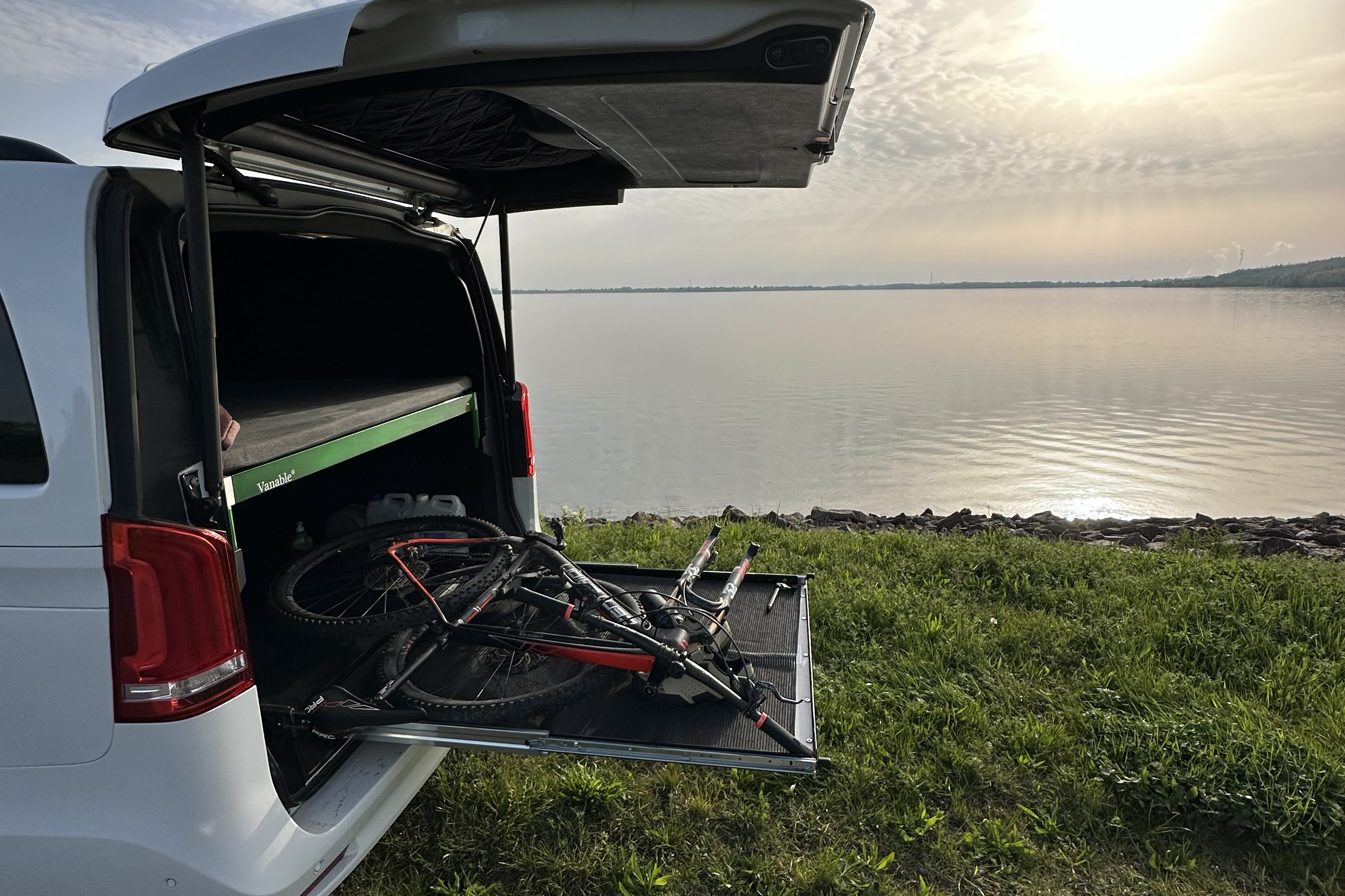 Heckauszug MercedesV-Klasse 120 cm